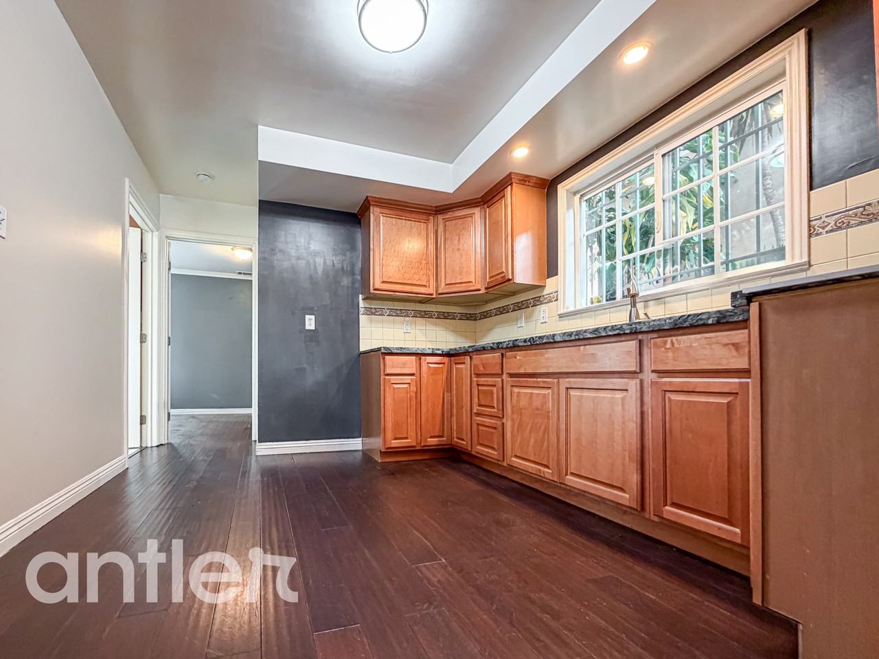 5935 Willoughby Ave #5935 - Photo 5 of 16