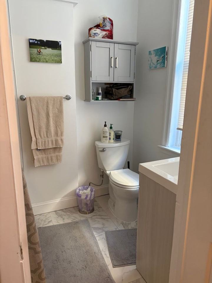 725 S 4th St #3R - Photo 2 of 14