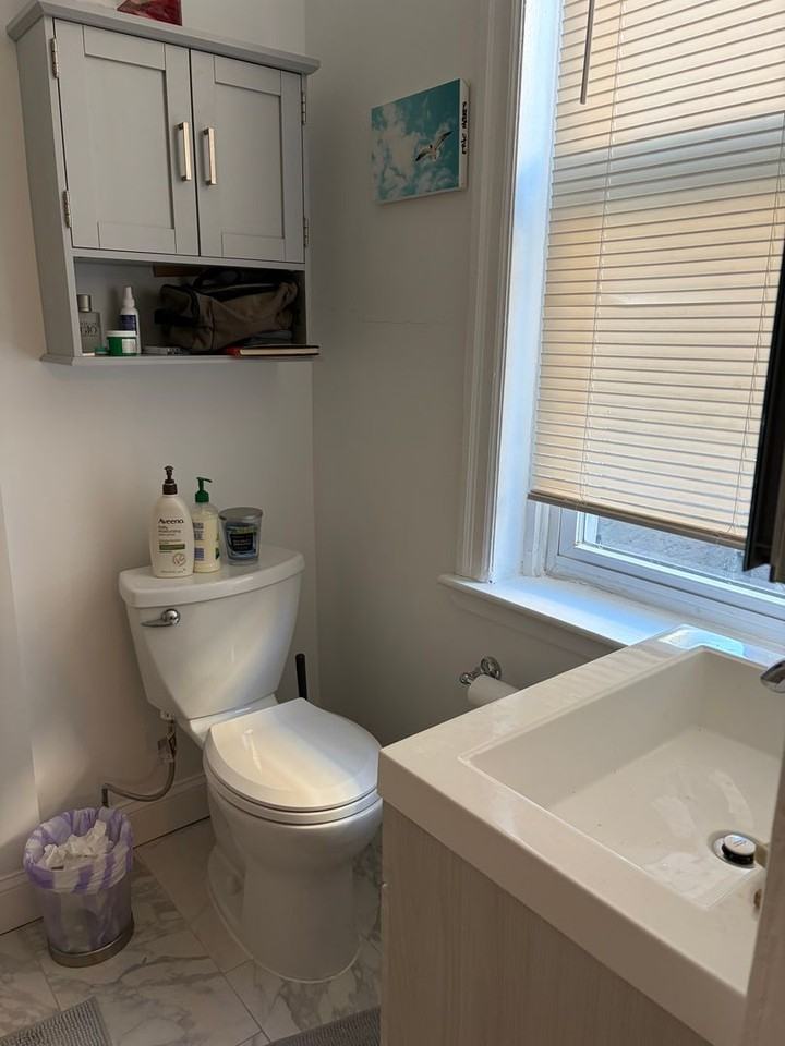 725 S 4th St #3R - Photo 3 of 14