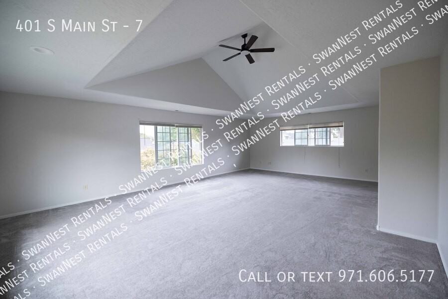 401 S Main St #7 - Photo 2 of 24