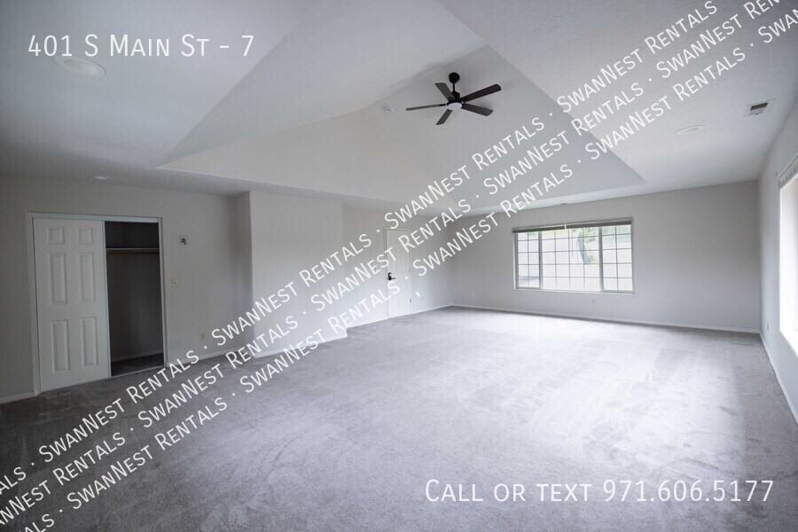 401 S Main St #7 - Photo 4 of 24