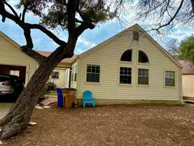 8811 Pineridge Dr - Photo 1 of 1