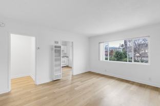 6454 Lexington Ave - Photo 1 of 1