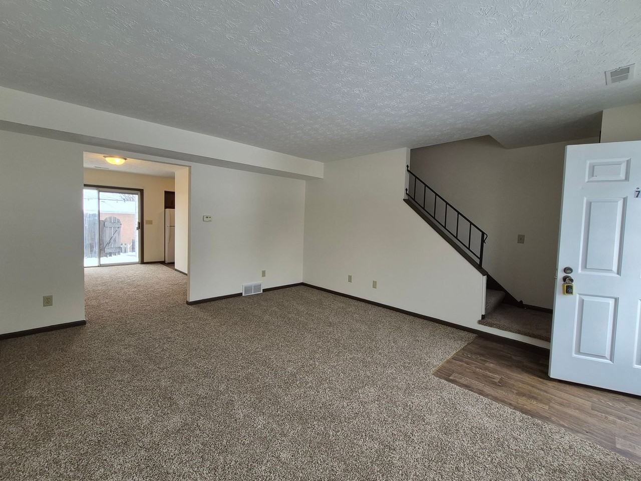 2031 Scenic Dr Nw - Photo 2 of 16