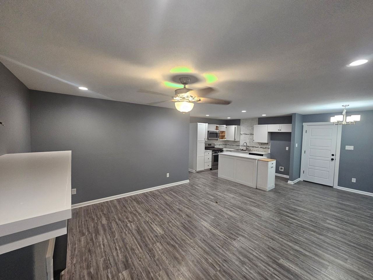 303 Dobbs St - Photo 3 of 23