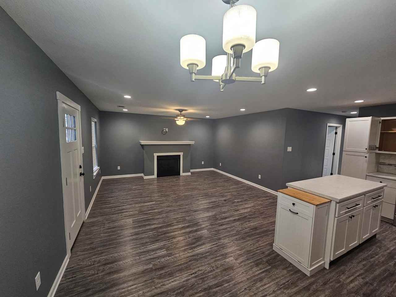 303 Dobbs St - Photo 7 of 23