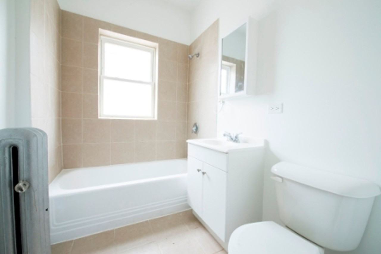 7956 S Aberdeen St 1108 - Photo 3 of 18