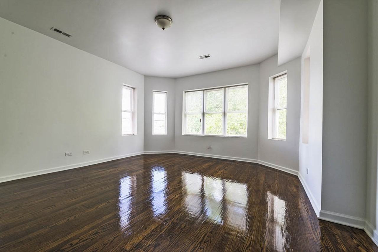 8149 S Marshfield - Photo 5 of 21