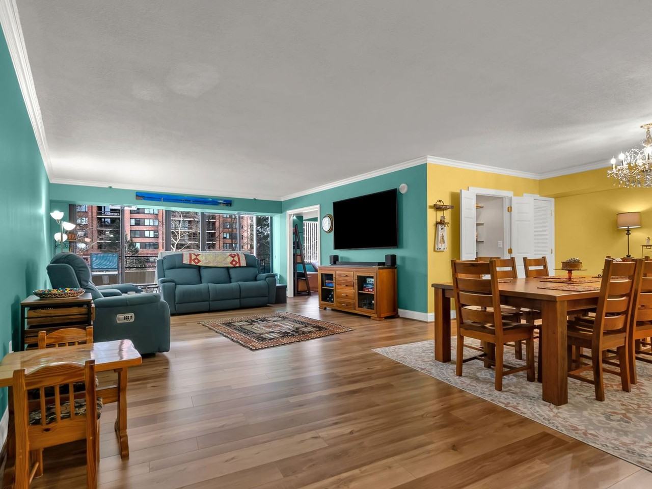 1300 Crystal Dr - Photo 3 of 44