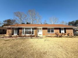 featured image of 3145 Woodfern Dr