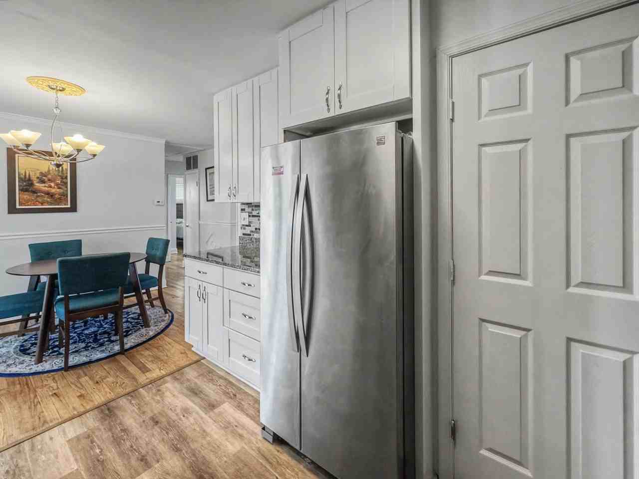 12121 Livingston St - Photo 3 of 29