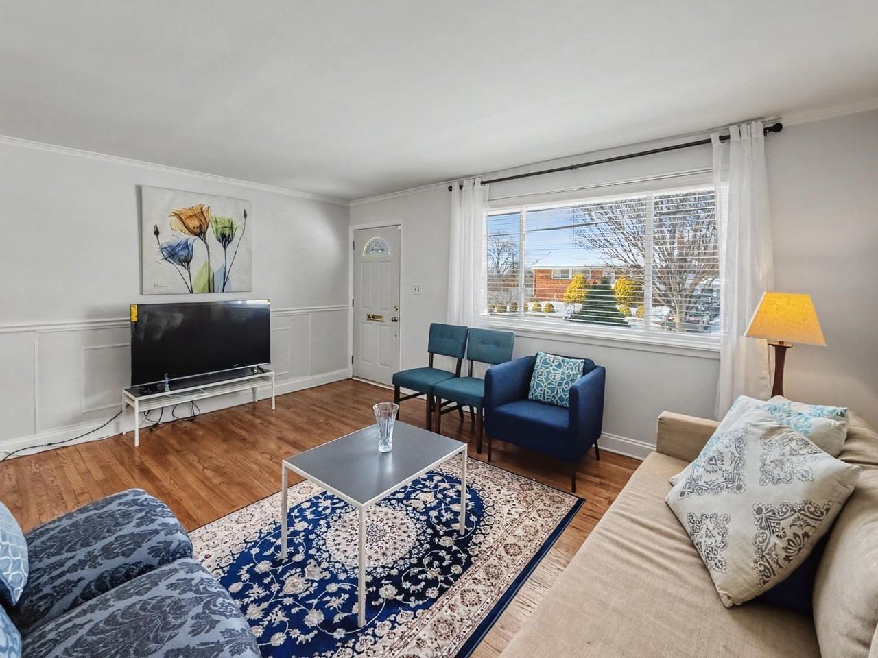 12121 Livingston St - Photo 7 of 29