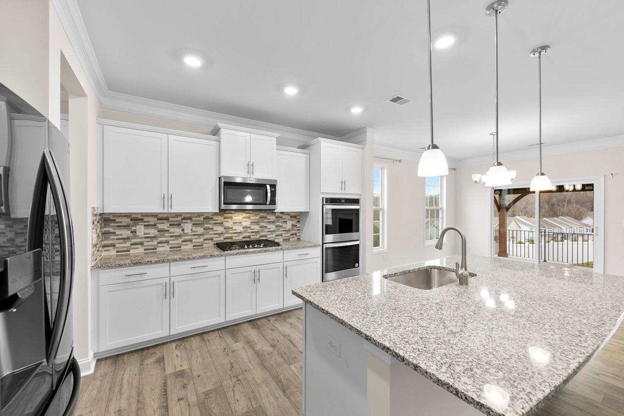 1565 Cambria Ct - Photo 3 of 18