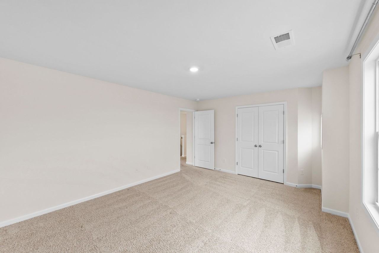 1565 Cambria Ct - Photo 7 of 18