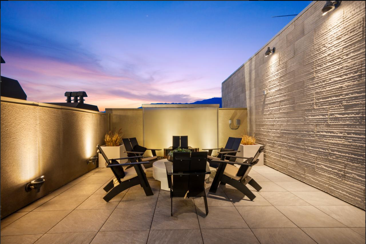 709 E Walnut St #222 - Photo 2 of 39