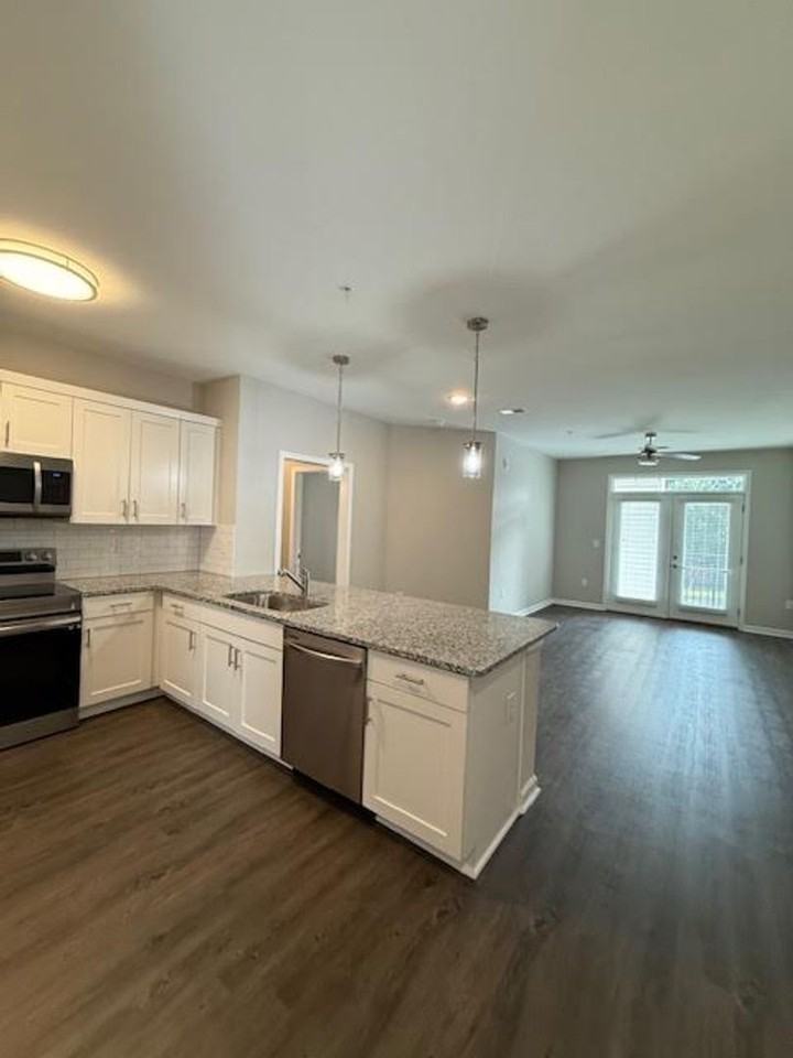 5614 Lucas Ct - Photo 2 of 7