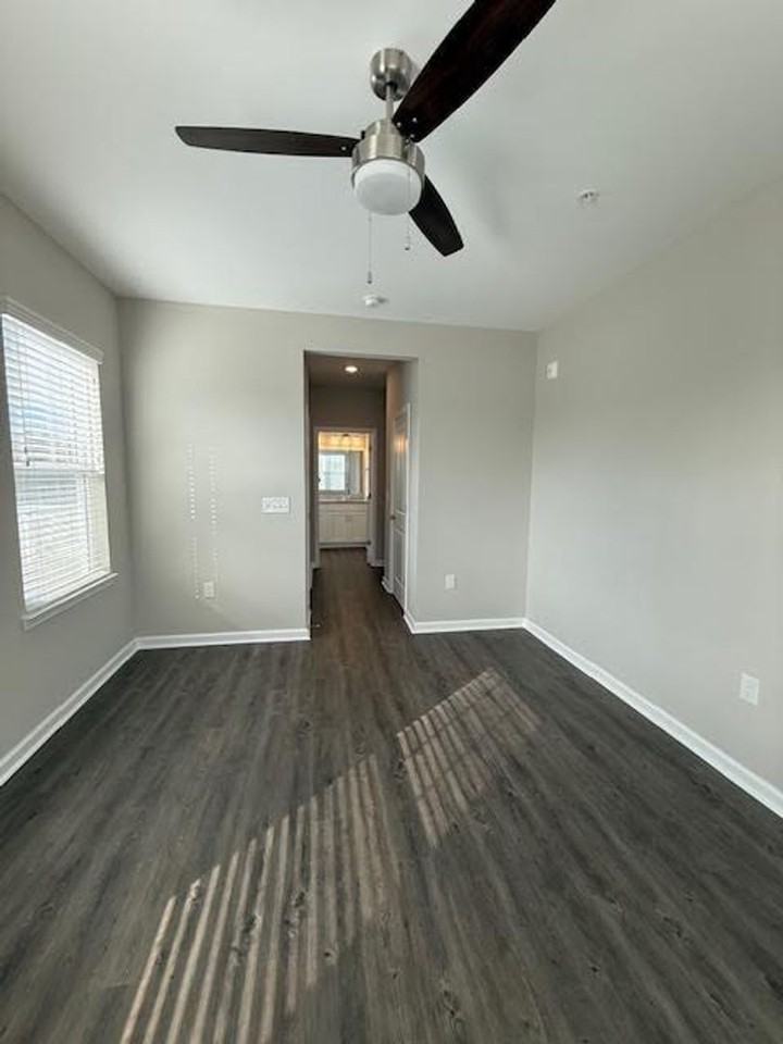 5614 Lucas Ct - Photo 5 of 7