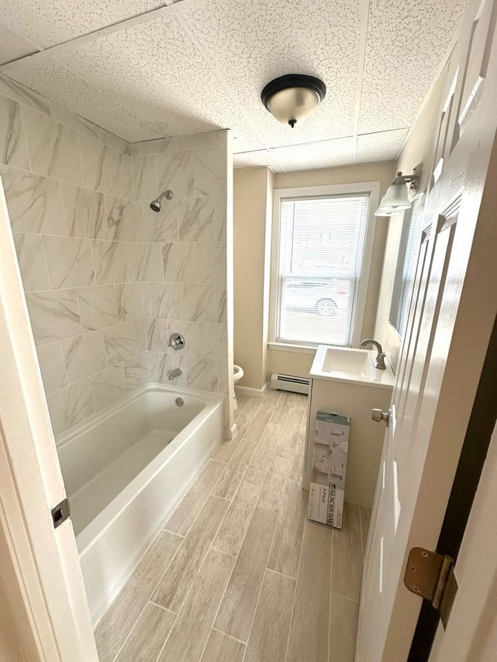 98 Japonica St #1 - Photo 2 of 5