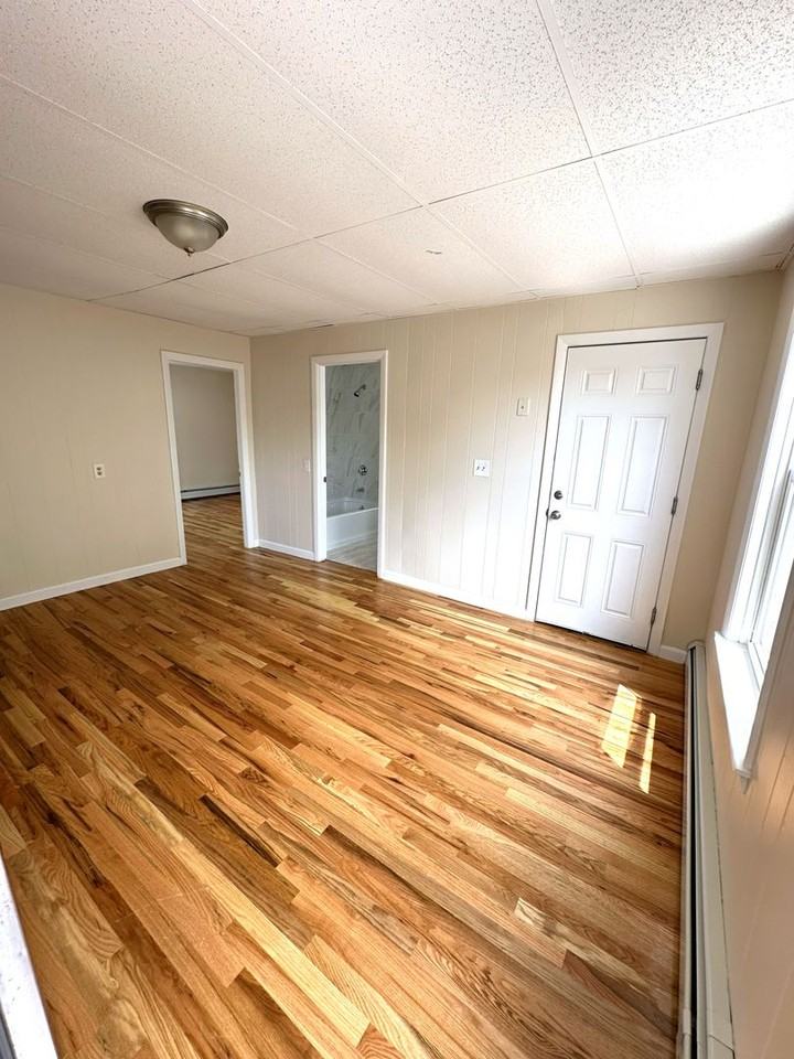 98 Japonica St #1 - Photo 4 of 5