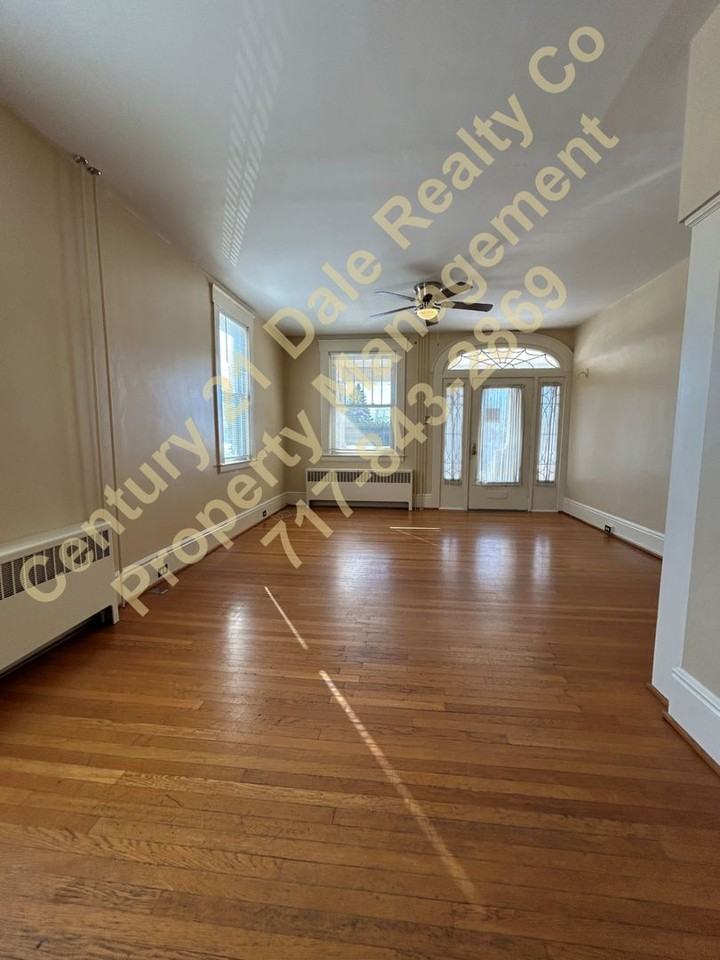 545 E Main St - Photo 4 of 26