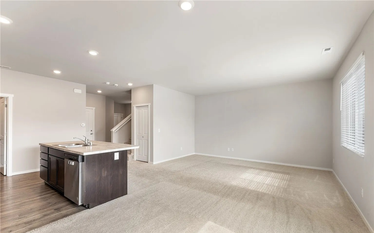 18422 110th Ave E - Photo 4 of 21