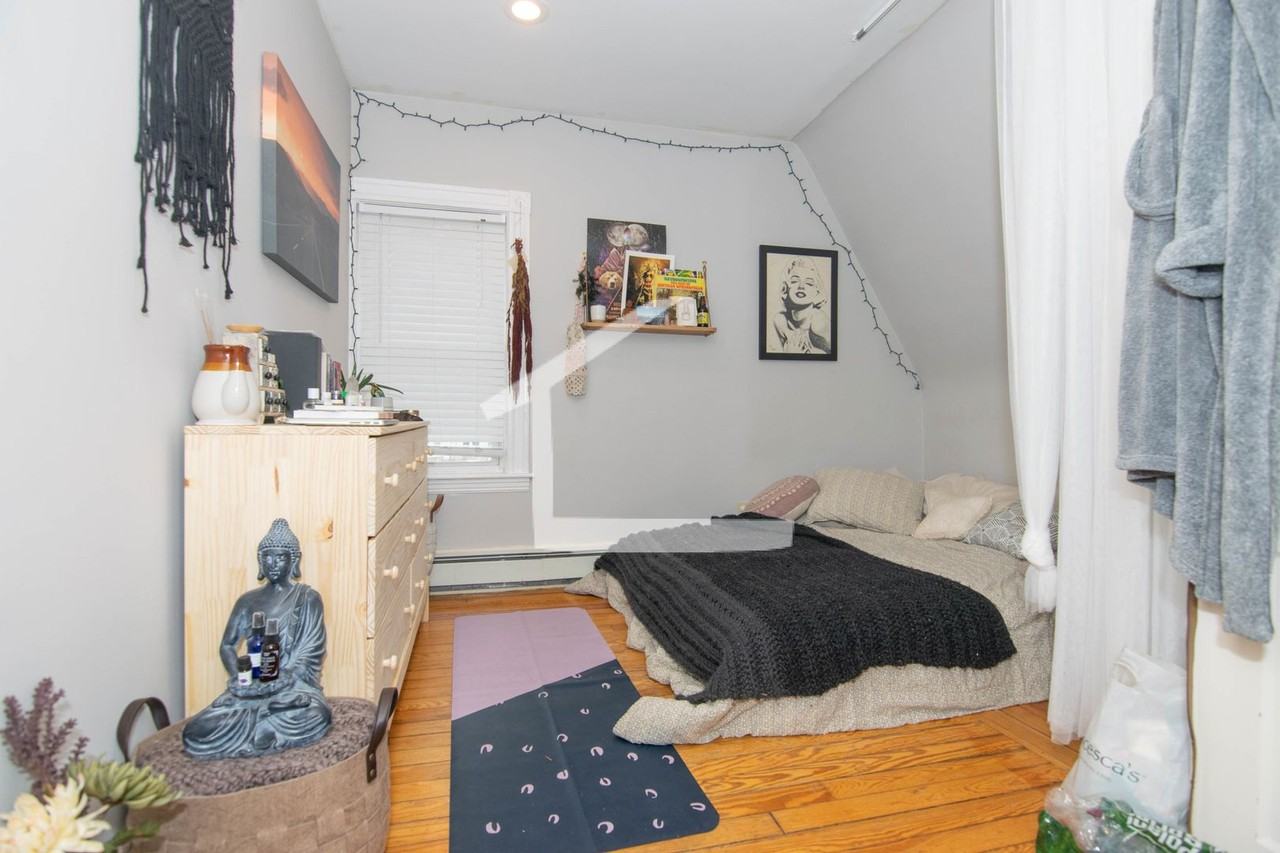 66 Quint Ave - Photo 6 of 14