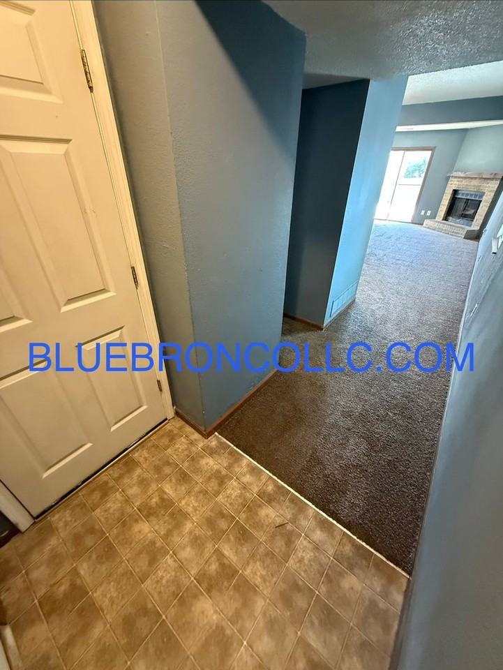 147 Sw Oxford Pl - Photo 2 of 14