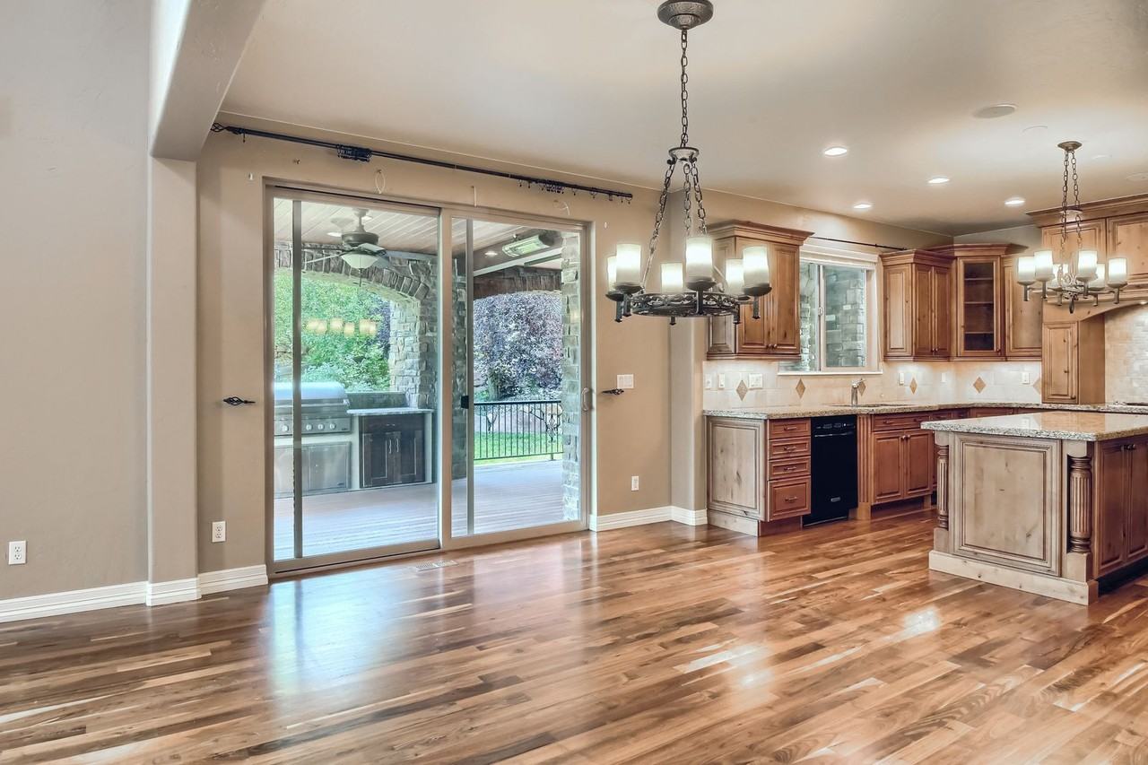 9701 Sunset Hill Pl - Photo 4 of 50