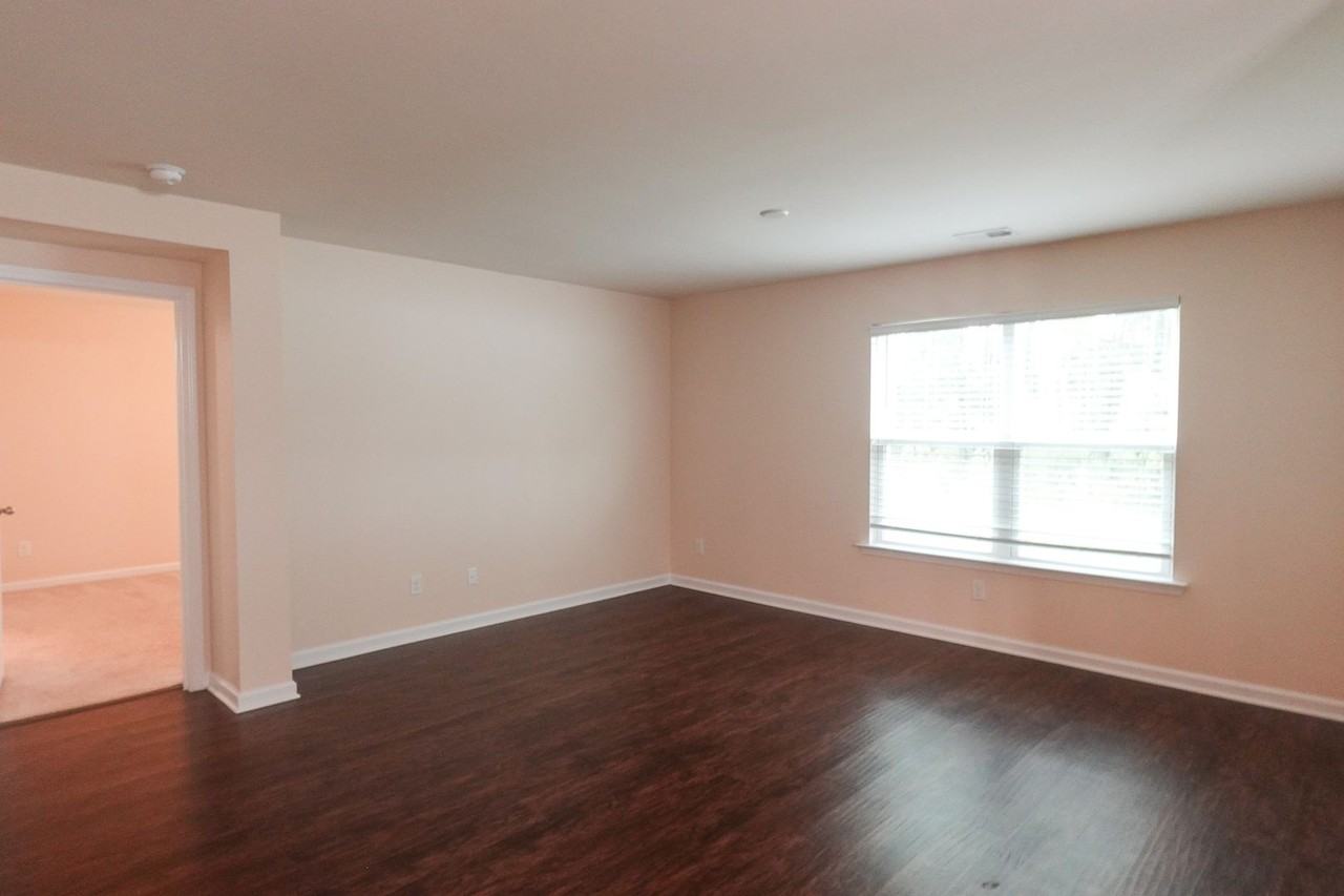 44 44 Hawkhorn Ct - Photo 7 of 26