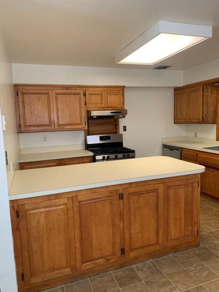 2444 Garden Ave - Photo 3 of 12