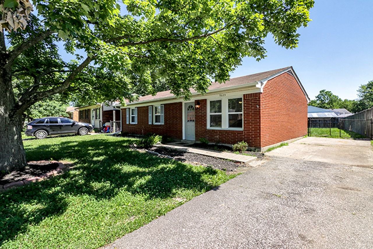 9625 Scarborough Ave - Photo 2 of 25