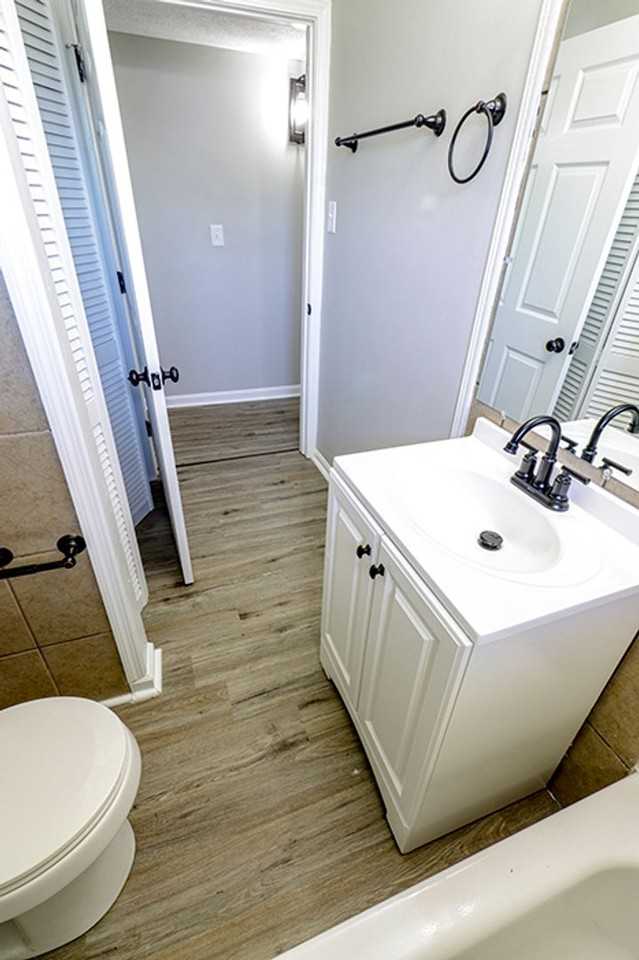 9625 Scarborough Ave - Photo 3 of 25