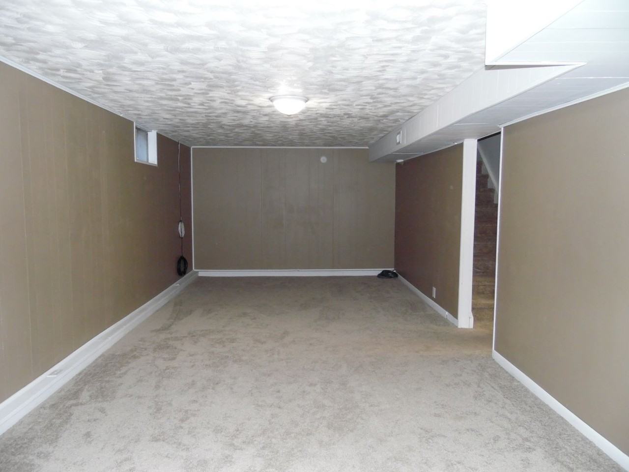 7001 Windsor Blvd - Photo 5 of 26