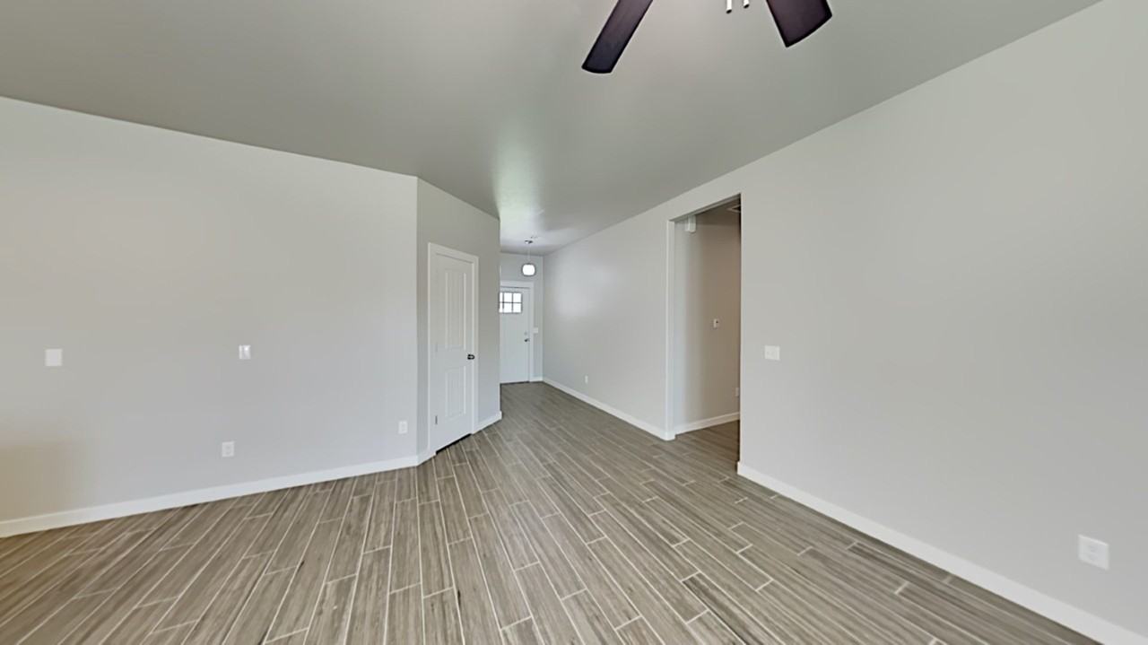 1078 Mulbury Mansion - Photo 6 of 20