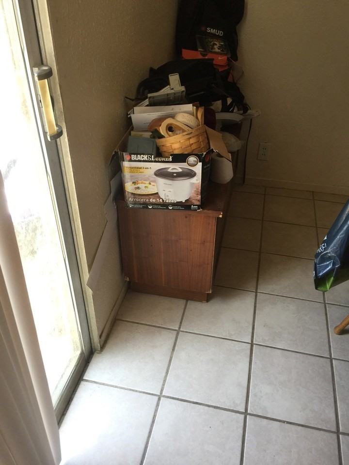 237 N Santa Rita St - Photo 3 of 8