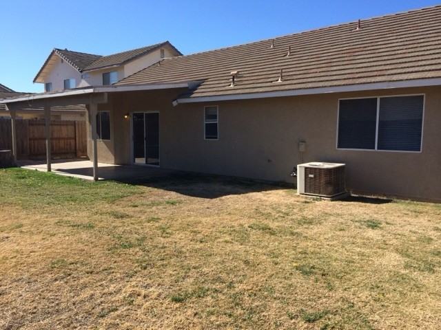 384 Chestnut St - Photo 6 of 41