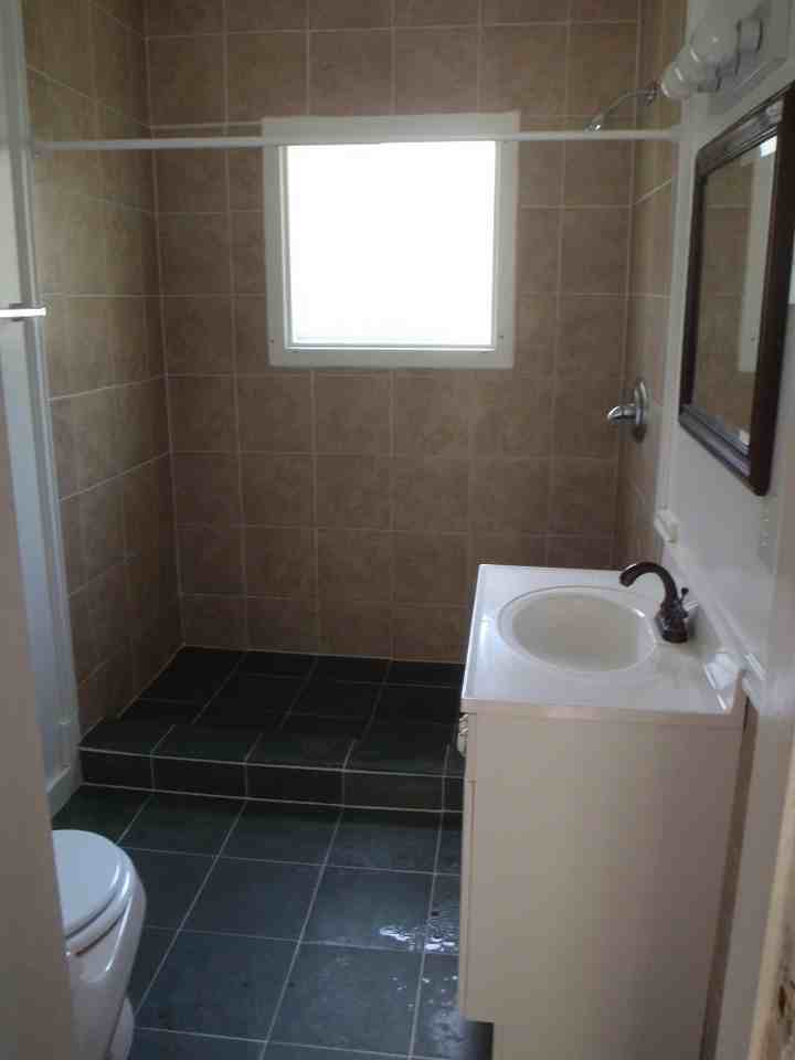 740 N Forest St - Photo 3 of 8