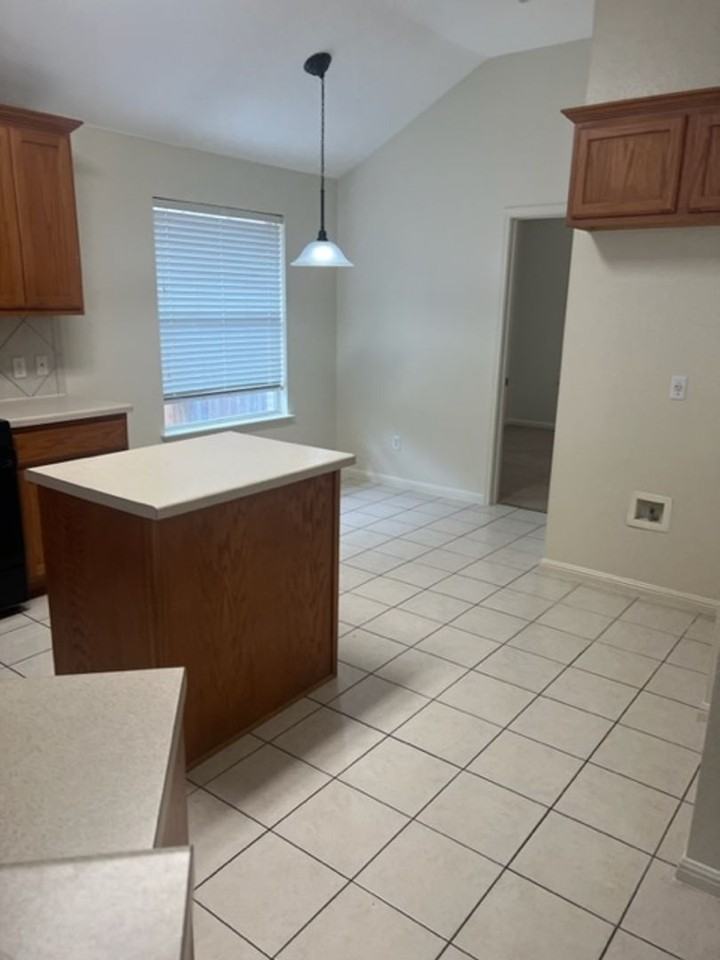 1717 Long Rifle Dr - Photo 7 of 32