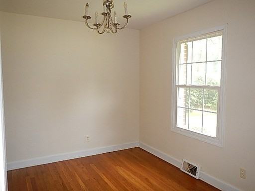 2804 Winstead Rd - Photo 6 of 14