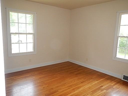 2804 Winstead Rd - Photo 7 of 14