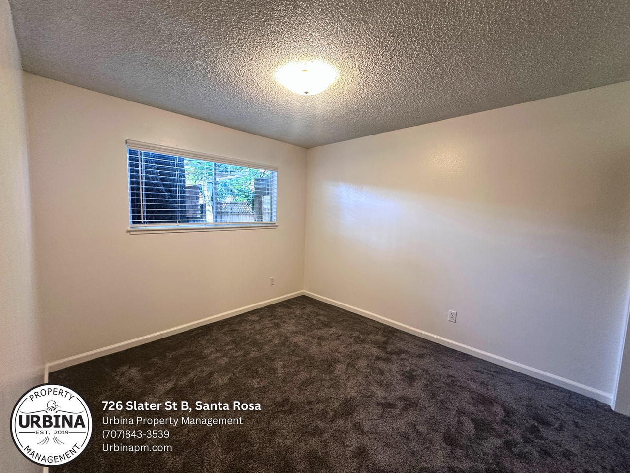 726 Slater St - Photo 7 of 12