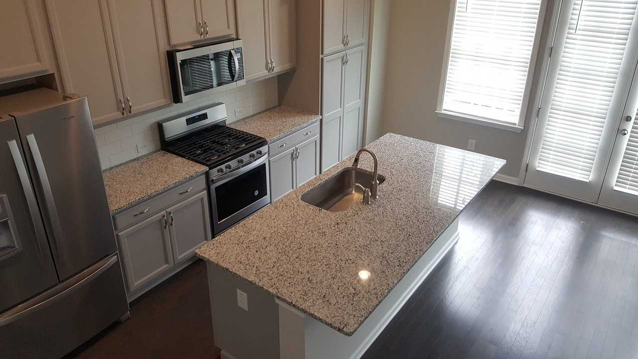 6446 Canopy Dr - Photo 2 of 21