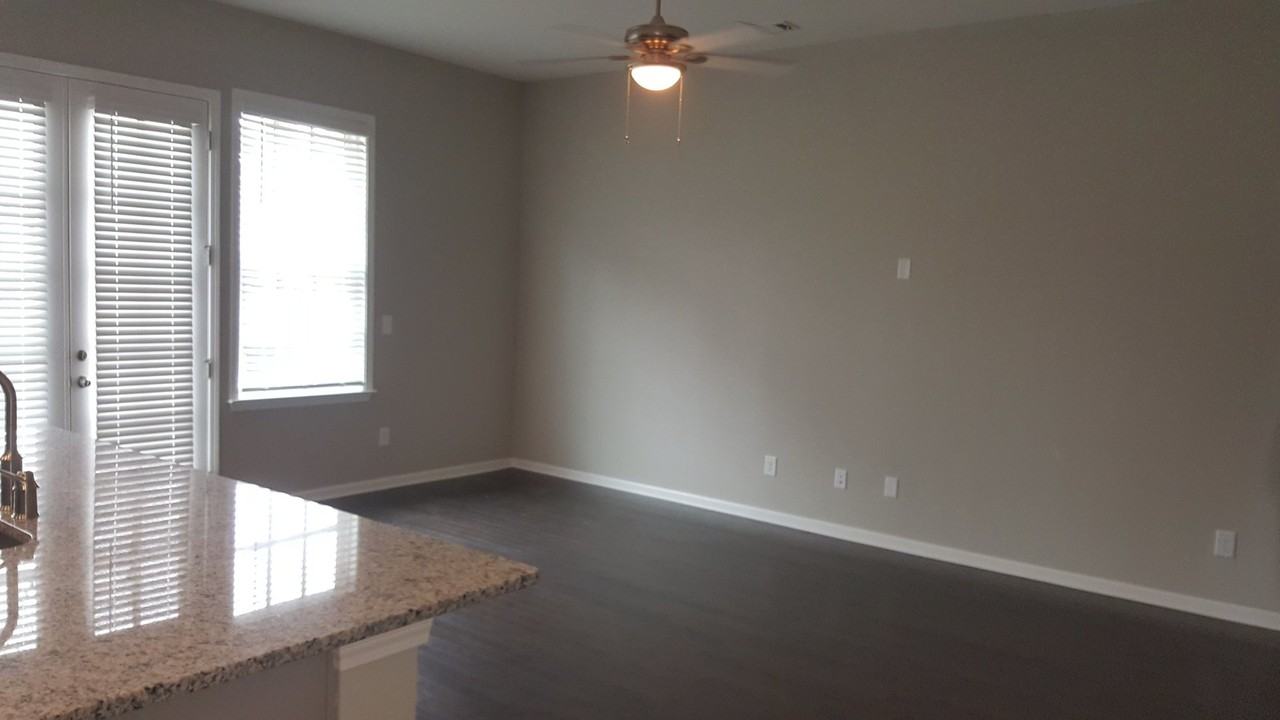 6446 Canopy Dr - Photo 5 of 21