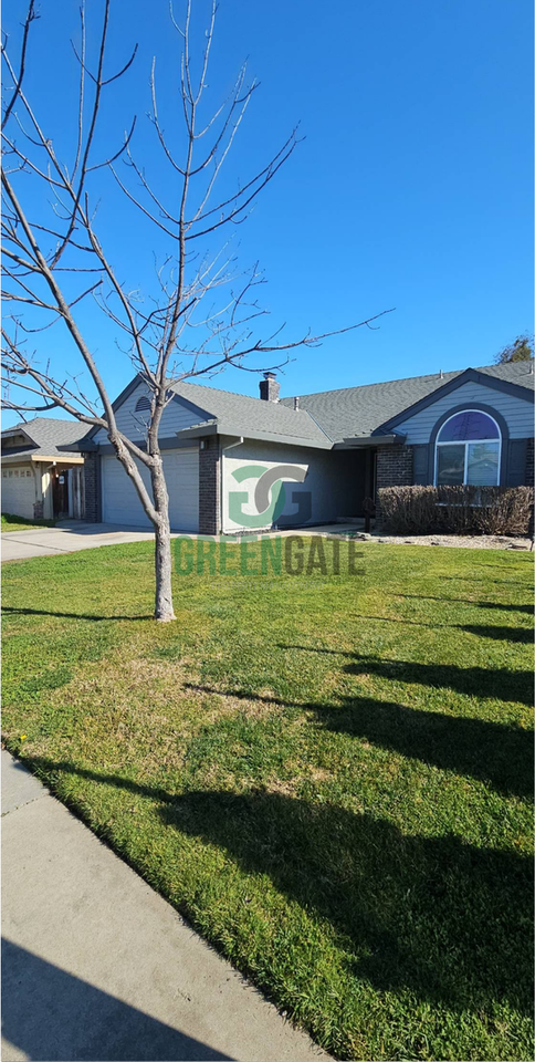 3832 Emperor Ln - Photo 5 of 50