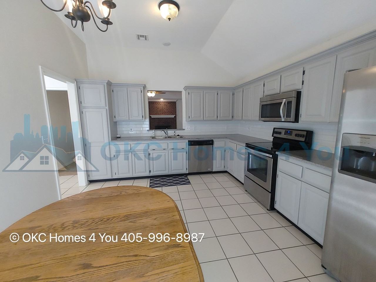 1420 Jami Dr - Photo 5 of 22