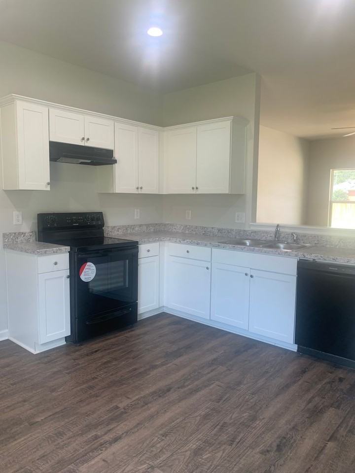 144 Lakeside Way - Photo 7 of 20