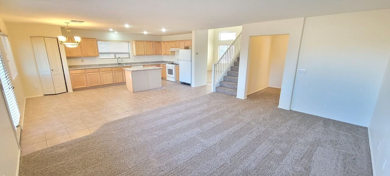 306 W Hereford Dr - Photo 3 of 29