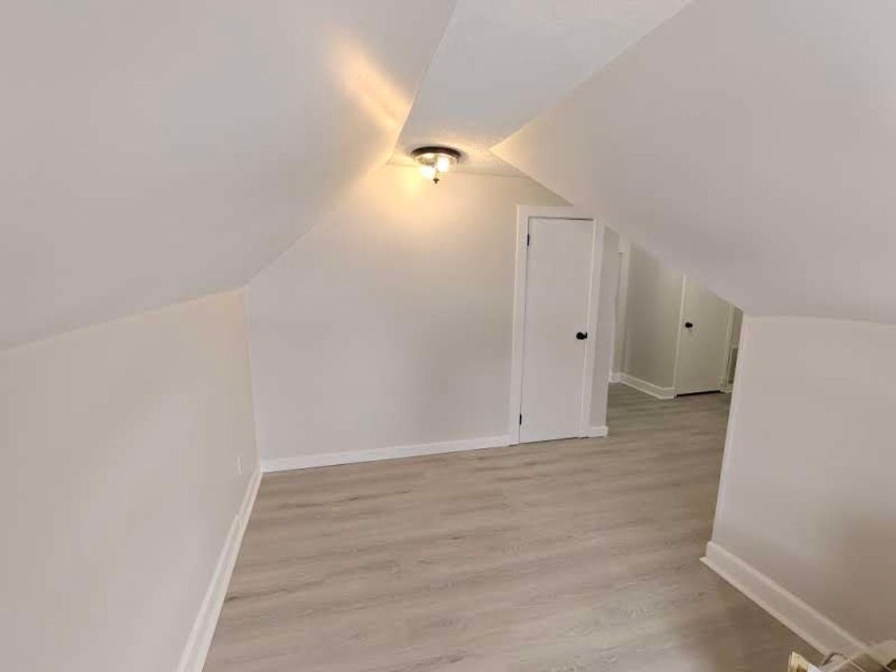 317 E Washington St - Photo 4 of 15