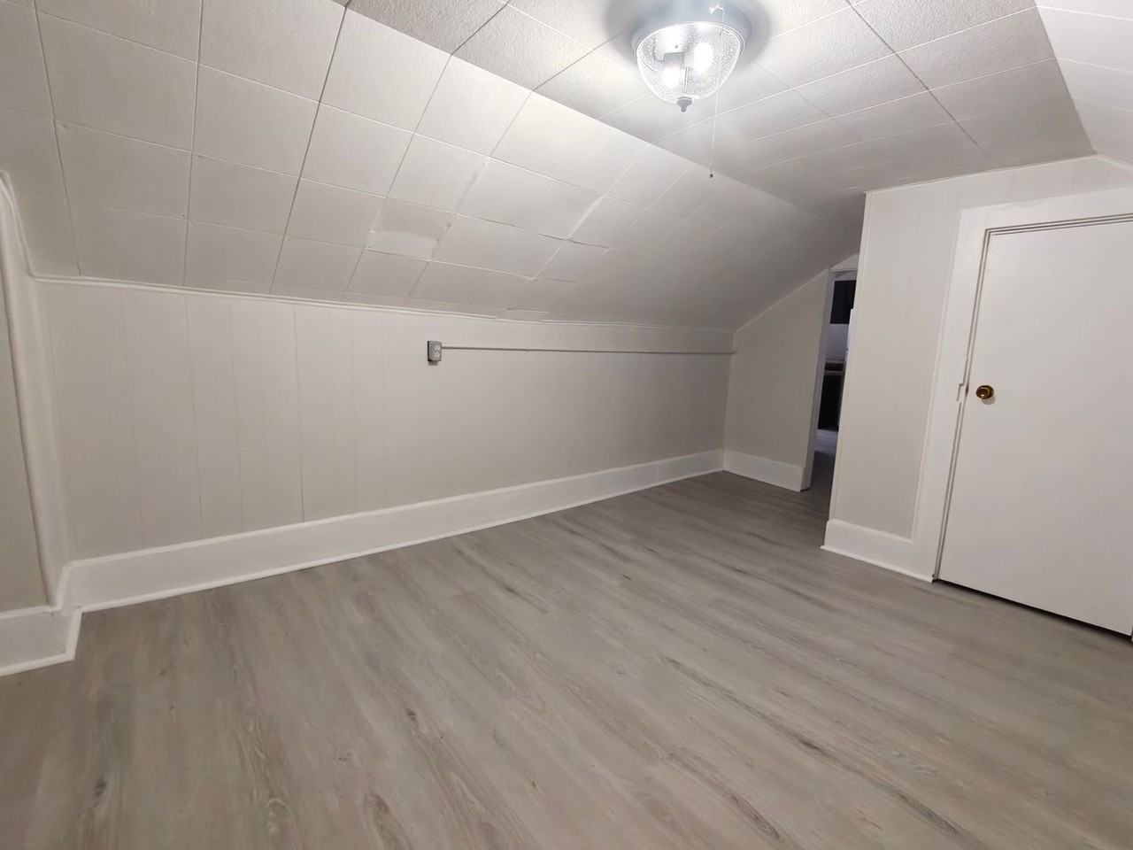 317 E Washington St - Photo 7 of 15