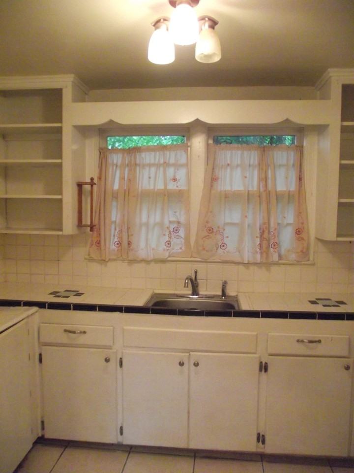 820 Nw 24th Ave - Photo 4 of 6